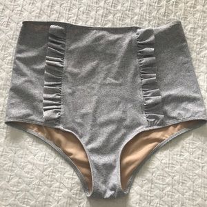 Medium Heather Ruffle Bottoms